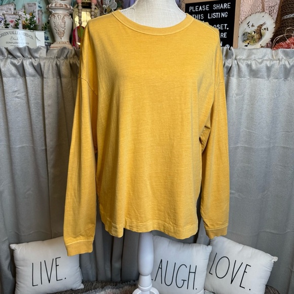 Old Navy Yellow Long Sleeve T-Shirt Sweater Sz Medium - Picture 2 of 9